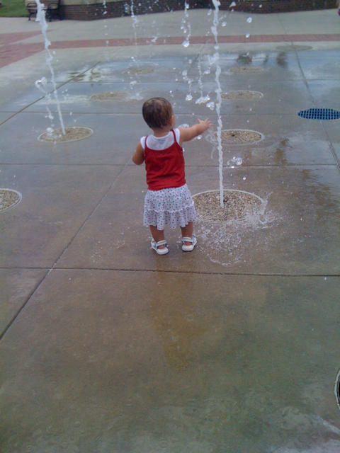 Fountain Play 3